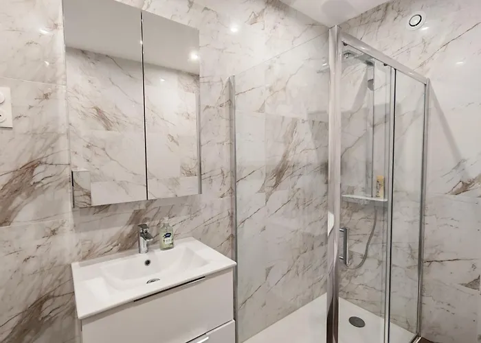 Le 15 - Beau T3 Lumineux Et Confortable- Stationnement Gratuit - Mulhouse Apartamento